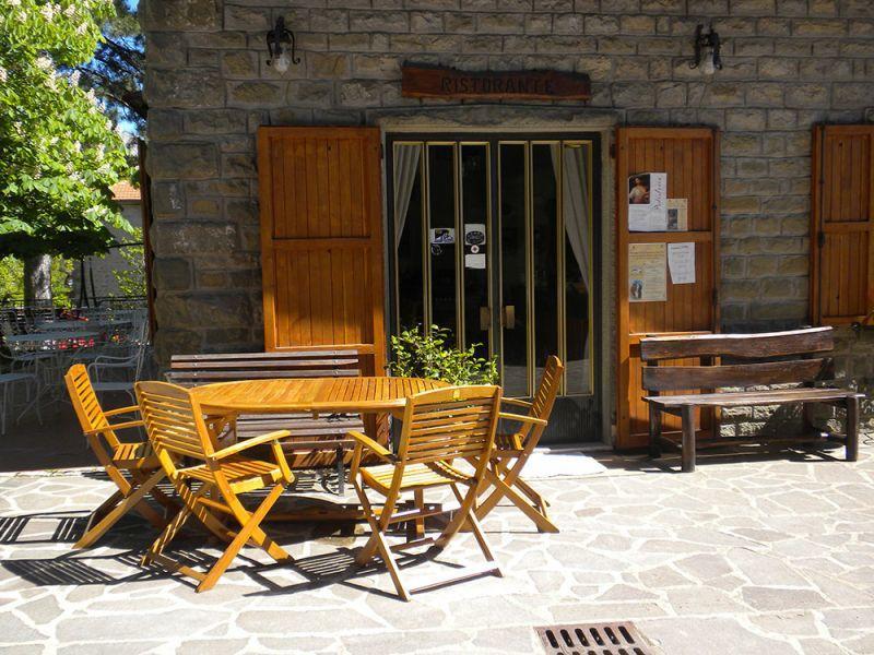 Albergo Ristorante Letizia Chiusi della Verna Zewnętrze zdjęcie